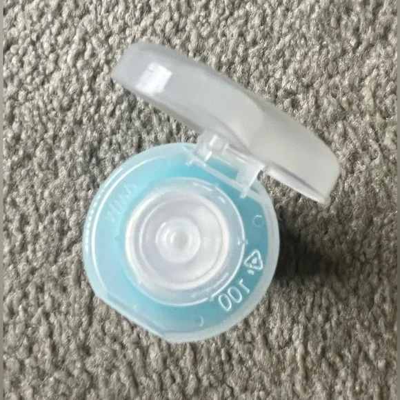 ❗️SOLD❗️Paula’s Choice Regular-Strength Anti-Redness Exfoliating Solution 2% - Picture 4 of 8